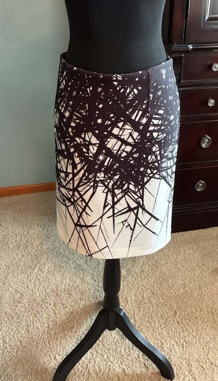 Yigal Azrouël Branch Scuba Pencil Skirt in Abstract Print Size 8 A714